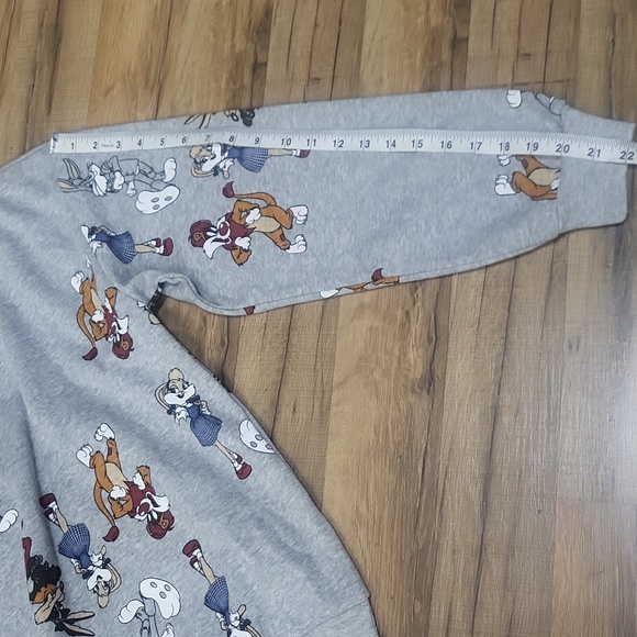 Warner Bros. Multicolor Character Sweatshirt - Picture 7 of 9